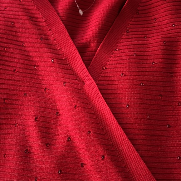 Read Kris Kross V-neck bling red sweater - Picture 4 of 6